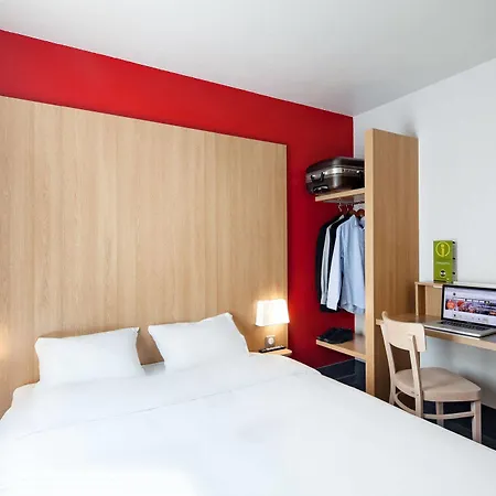 Lille Centre Hotel 2*